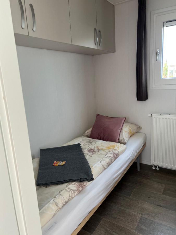 Chalet Zeeland Apartment Serooskerke  Bagian luar foto